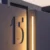 totem_15.webp Mur ogrodzeniowy z betonu architektonicznego LAMPA LED
